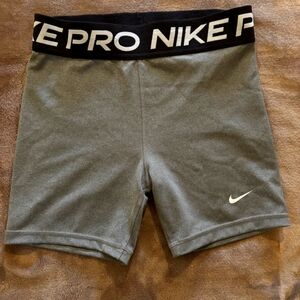 Girls Nike Pros